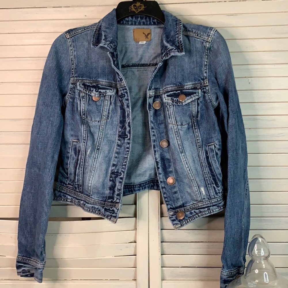 T6 American Eagle Cropped Denim Trucker Jacket SM
